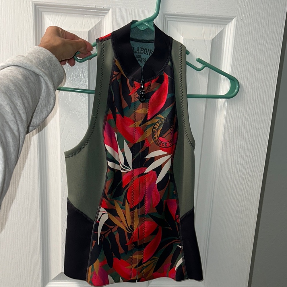 Women's Billabong Surf Capsule Neoprene Vest Zip Up
